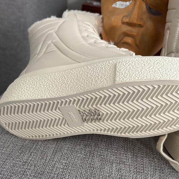 Women's Cream High-Top Sneakers - Picture 3 of 7